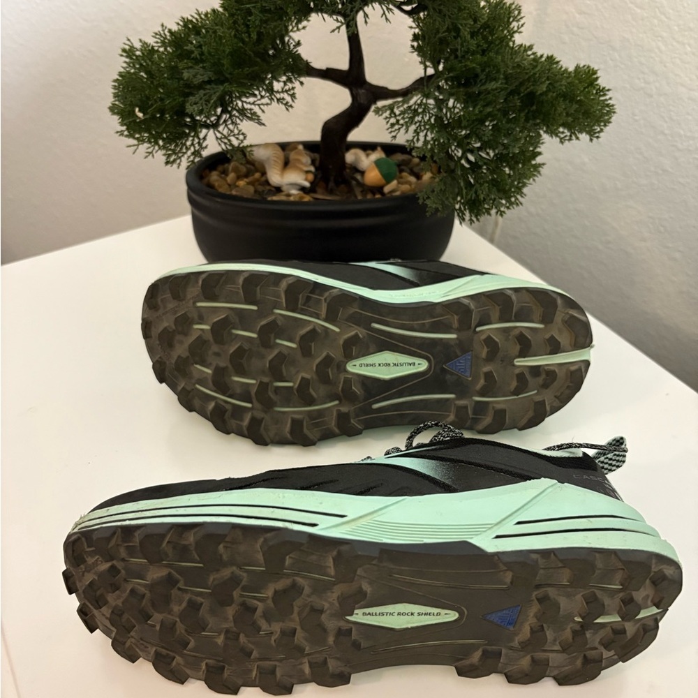 Brooks Black and Mint Athletic Shoes - Picture 7 of 9